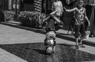 乐鱼电竞-“2025世界运动会：运动舞蹈，舞者用节奏打破极限，激烈角逐精彩不停”